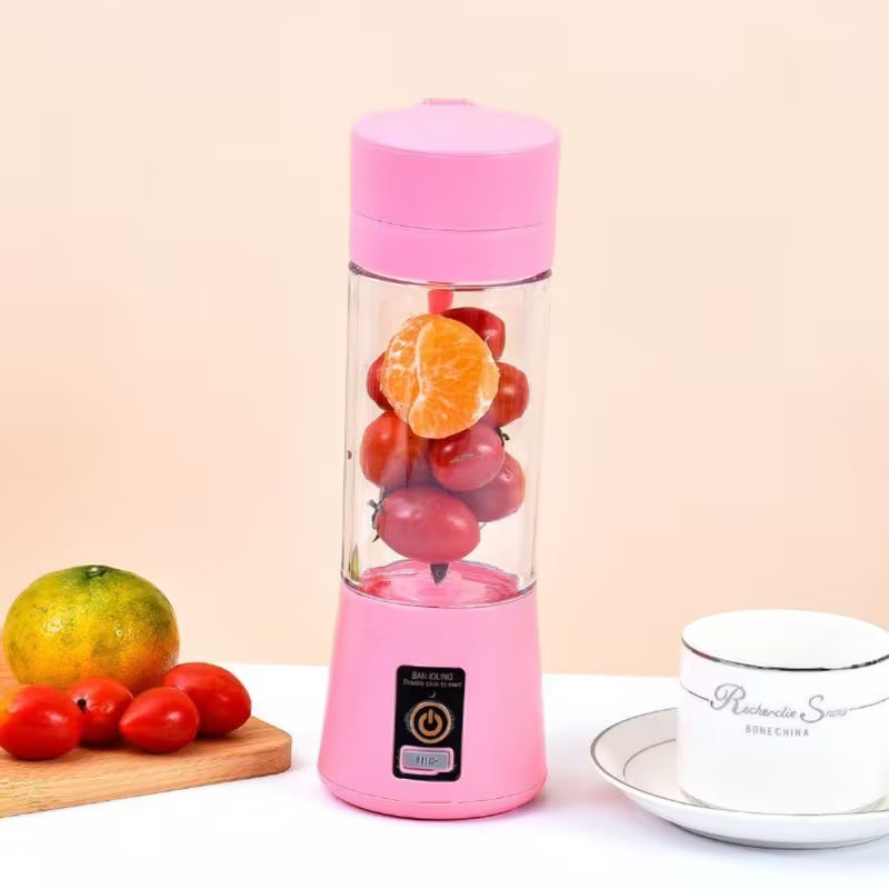 Minibatidora de frutas, portátil y práctica.